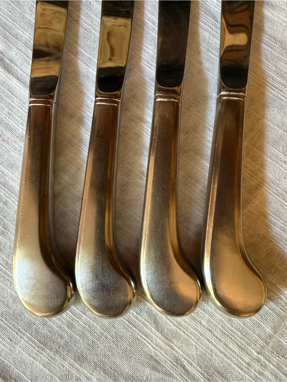 Set of 4 Oneida Paul Revere Pistol Grip Butter Dinner Knives 9”
